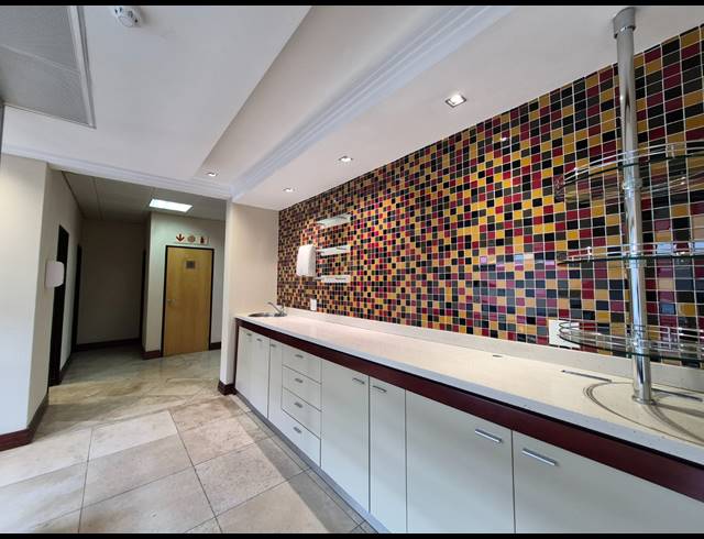 245M² OFFICE TO LET IN MELROSE ARCH